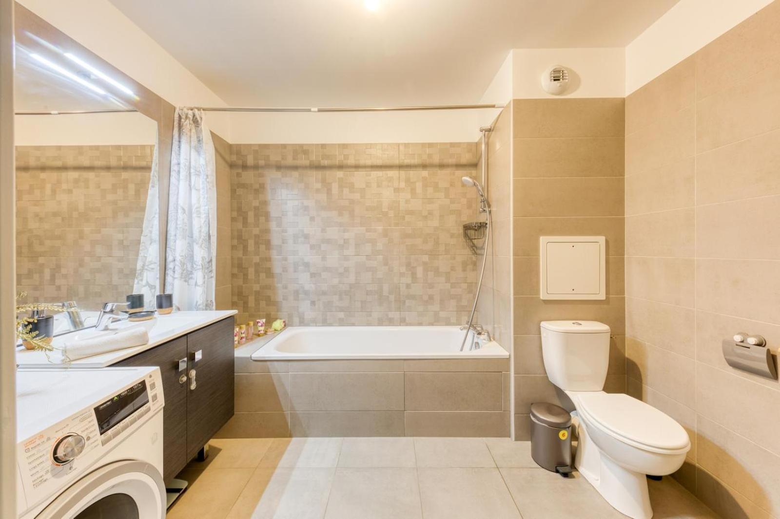 Charmant Appartement De Haut Standing Proche Du Centre-Ville Алфорвил Екстериор снимка